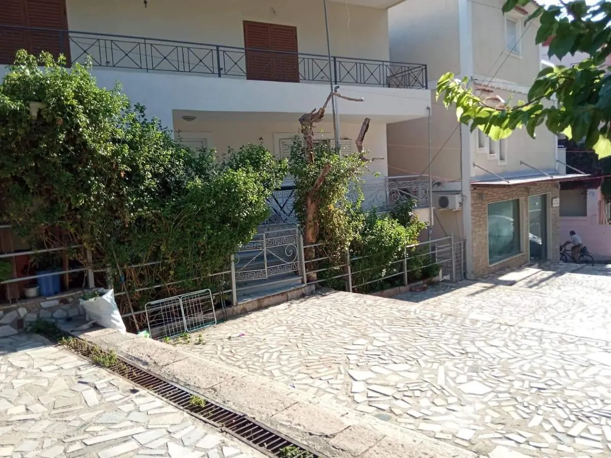 May Apartments Sarandë 0*,